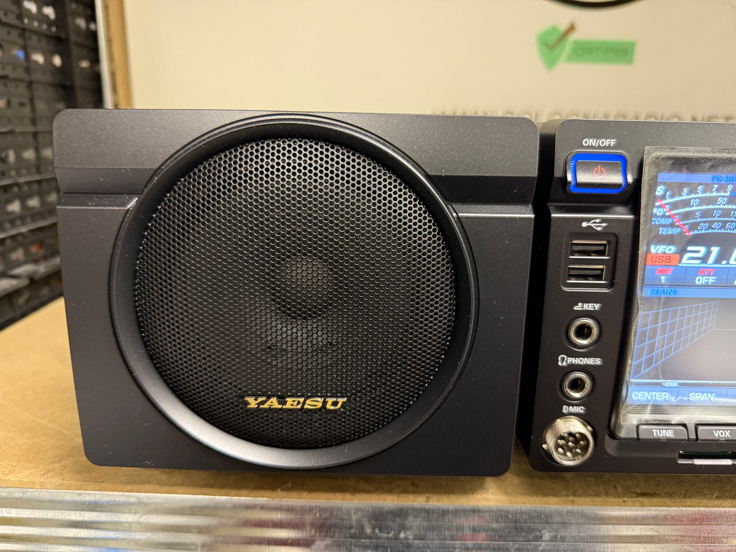 A-1 Yaesu FTDX 101 MP 200Watt pari al nuovo garanzia ufficiale fino al 2028