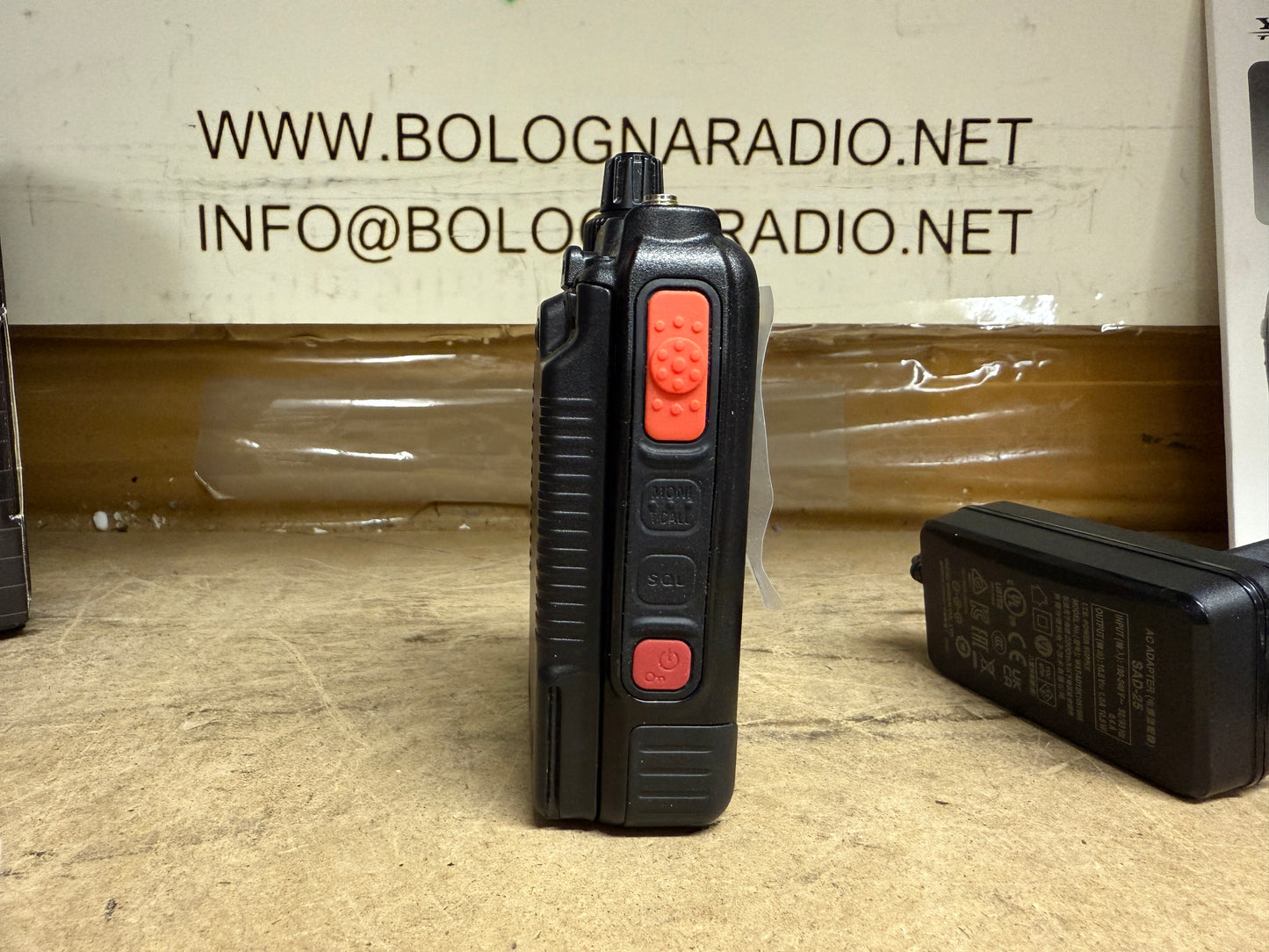 A-1 Yaesu FT5D 04/2025 pari al nuovo Garanzia Ufficiale espanso