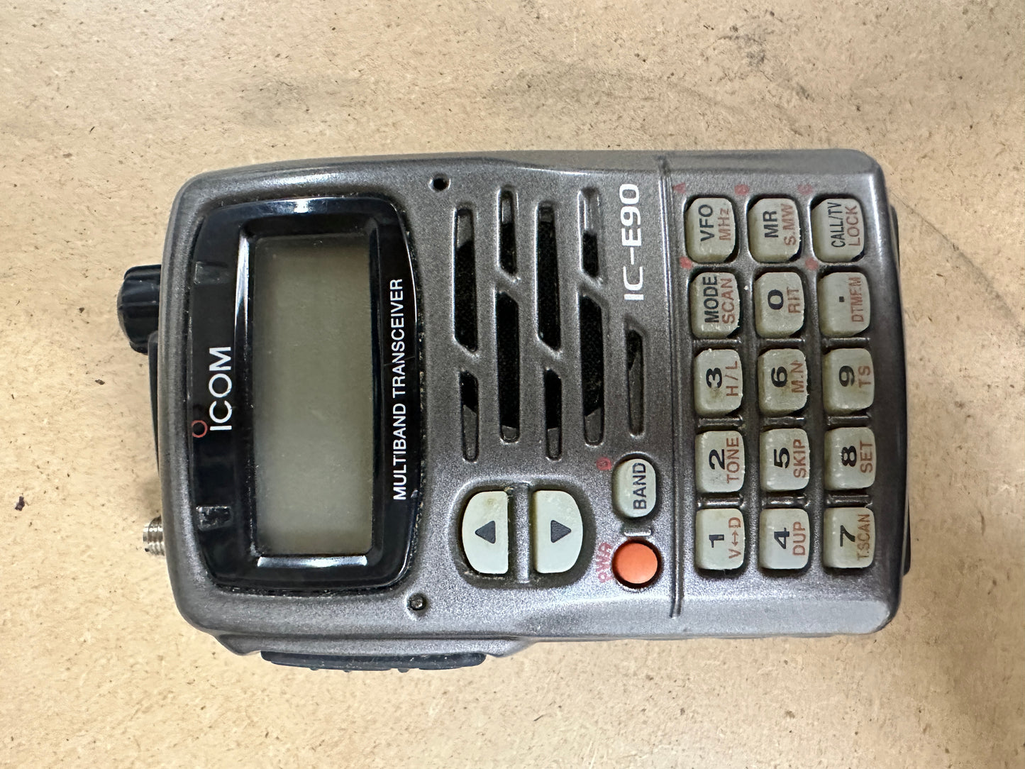 Ricetrasmettitore icom IC-E90