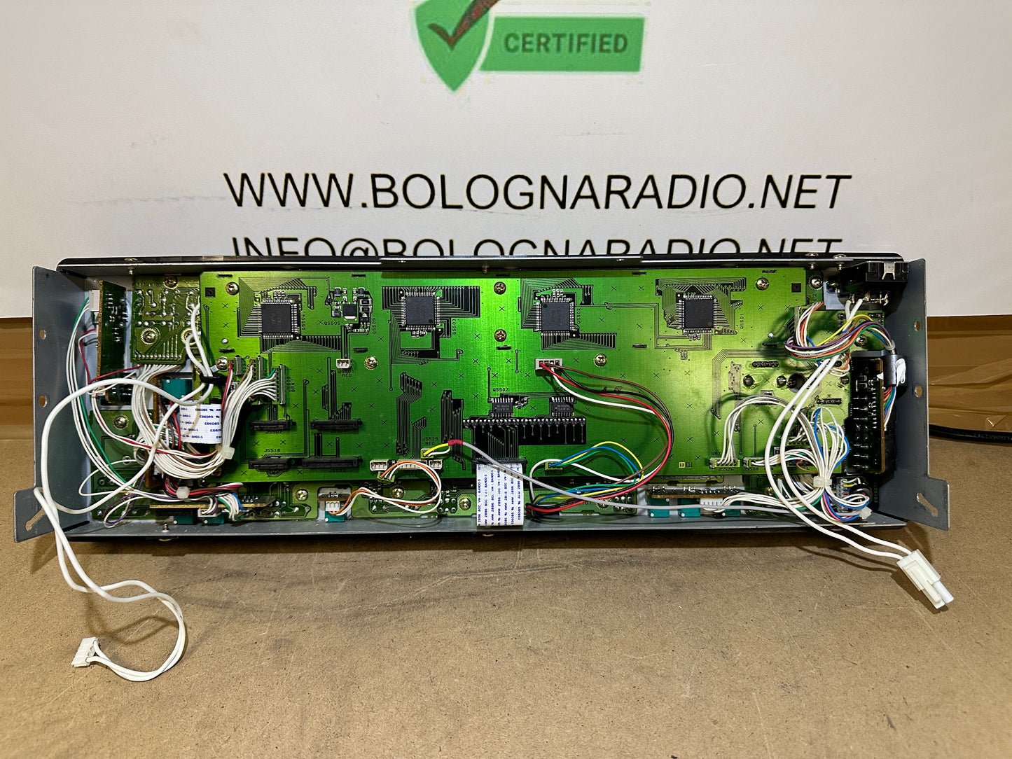 Yaesu FT 1000 frontale completo