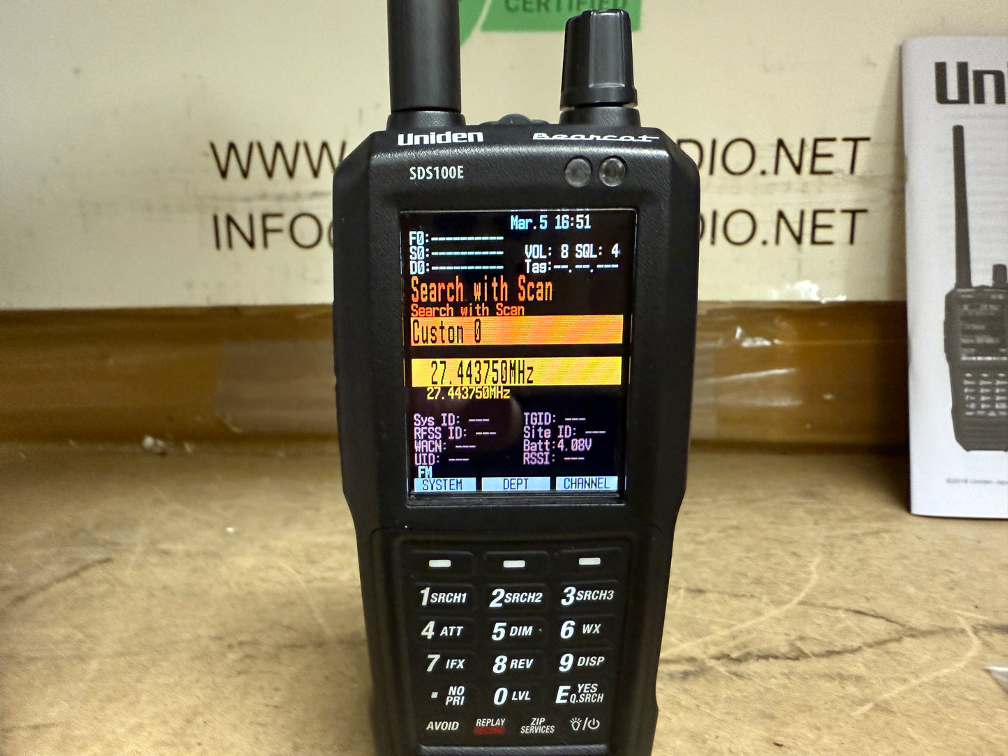 A-1 Uniden SDS 100E pari al nuovo Full Set