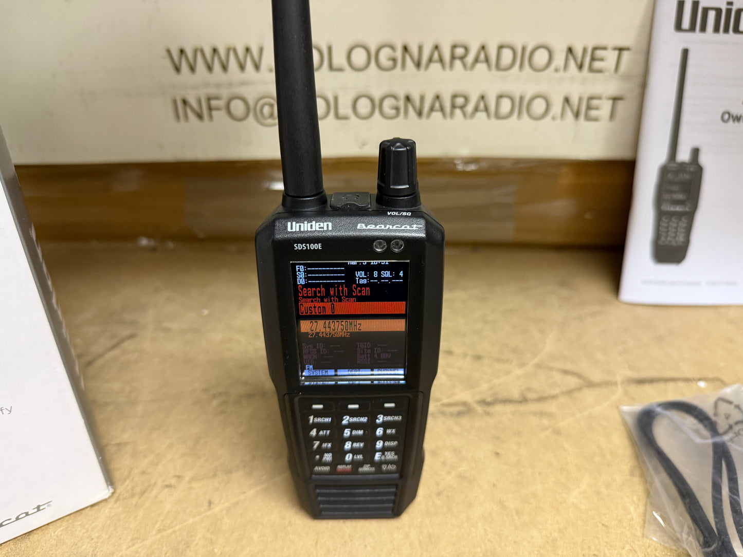 A-1 Uniden SDS 100E pari al nuovo Full Set