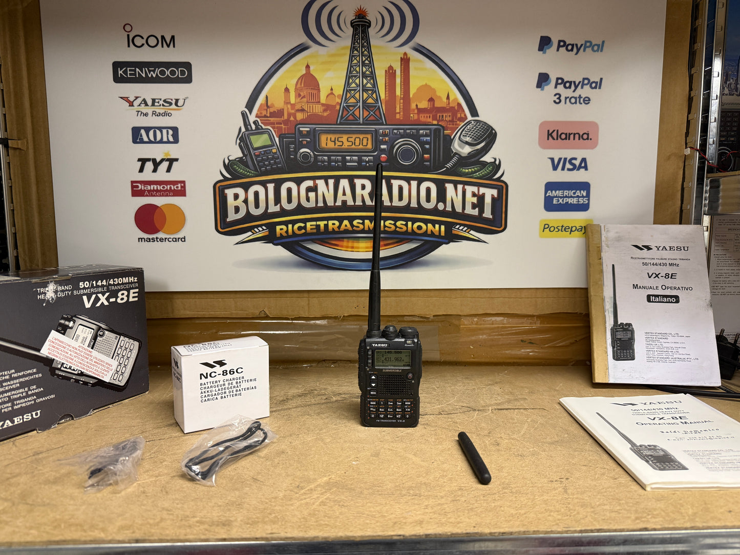 Yaesu VX8E  Full Set Garanzia 12 Mesi