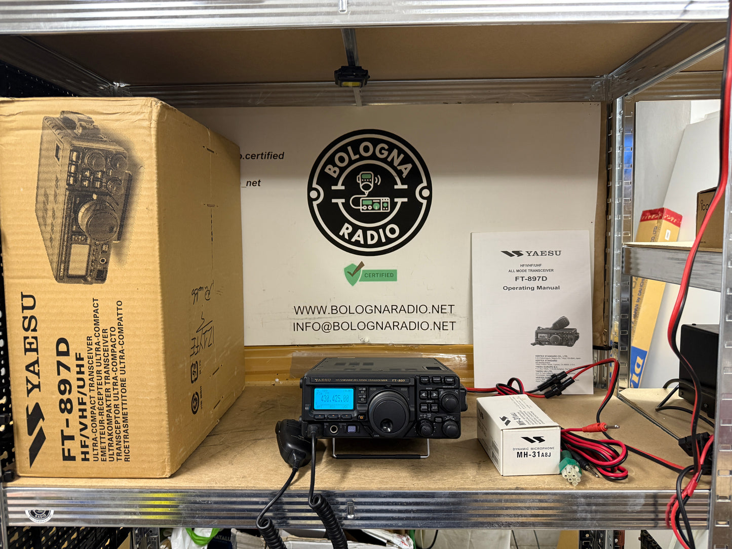 Yaesu FT 897D perfetto Garanzia 12 Mesi Banda espansa imballo originale