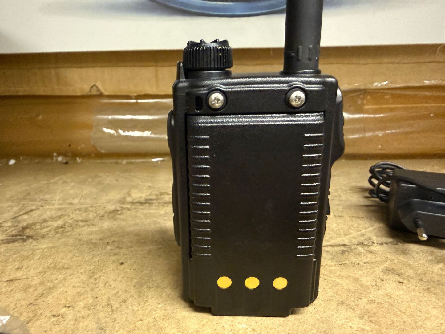 YAESU FT-70DE + mike SSM 17A pari al nuovo Garanzia Ufficiale