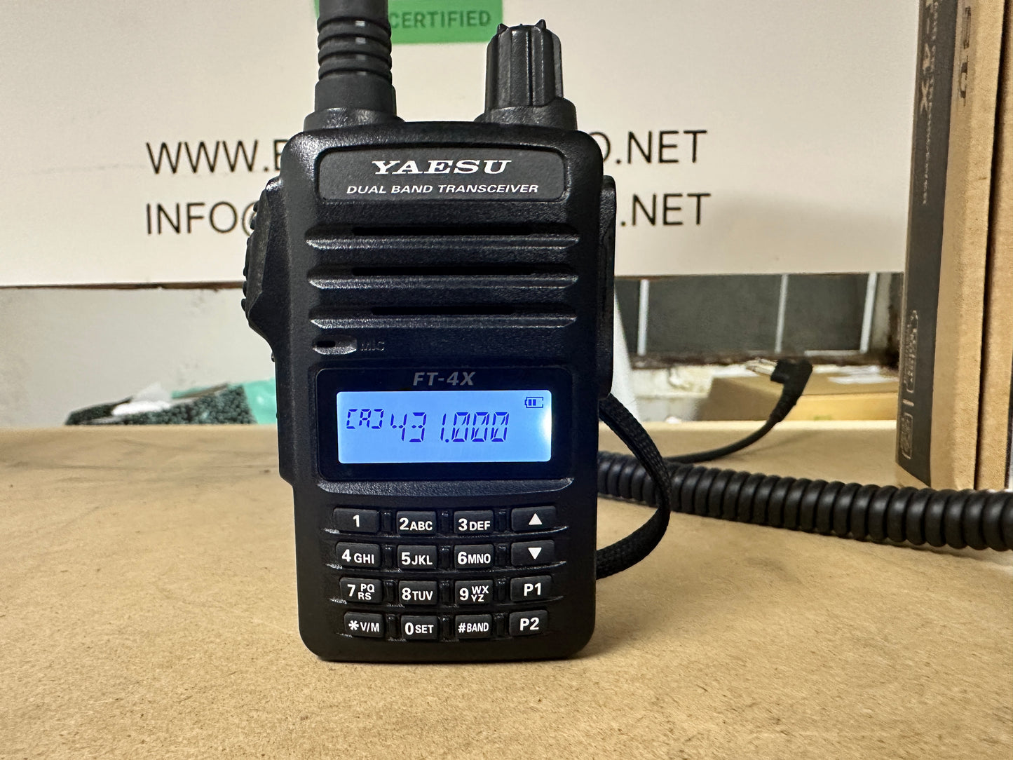 Yaesu FT 4 X + mike SSM-17B