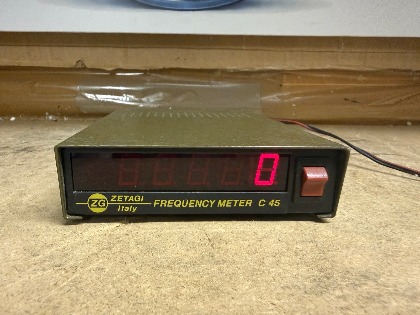 ZETAGI C45 Frequenzimetro a 5 cifre per rtx