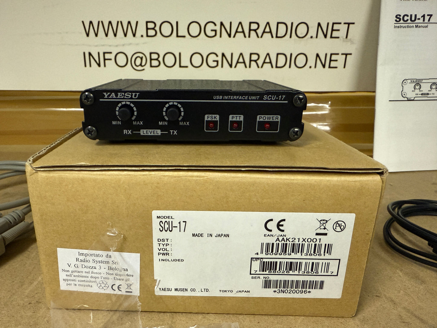Yaesu scu-17 pari al nuovo interfaccia CAT