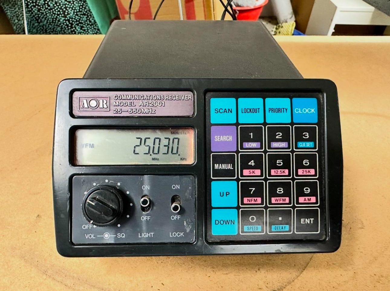 AOR AR 2001