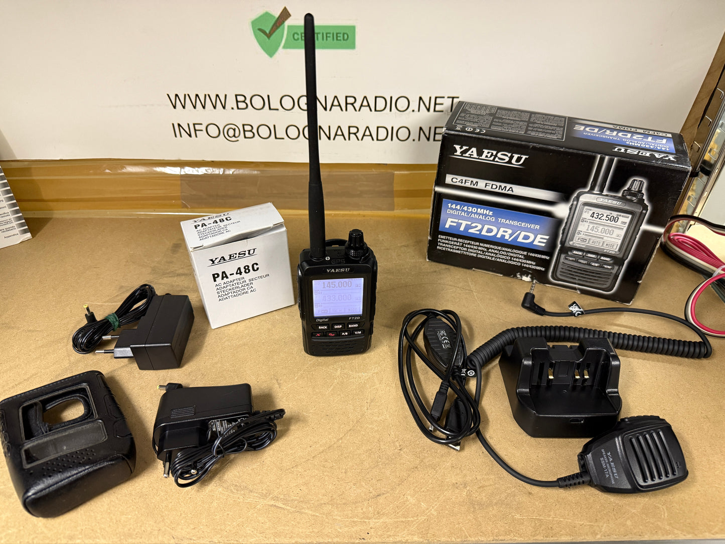 Yaesu FT-2 DR/DE + mike esterno + custodia + imballo garanzia 12 mesi
