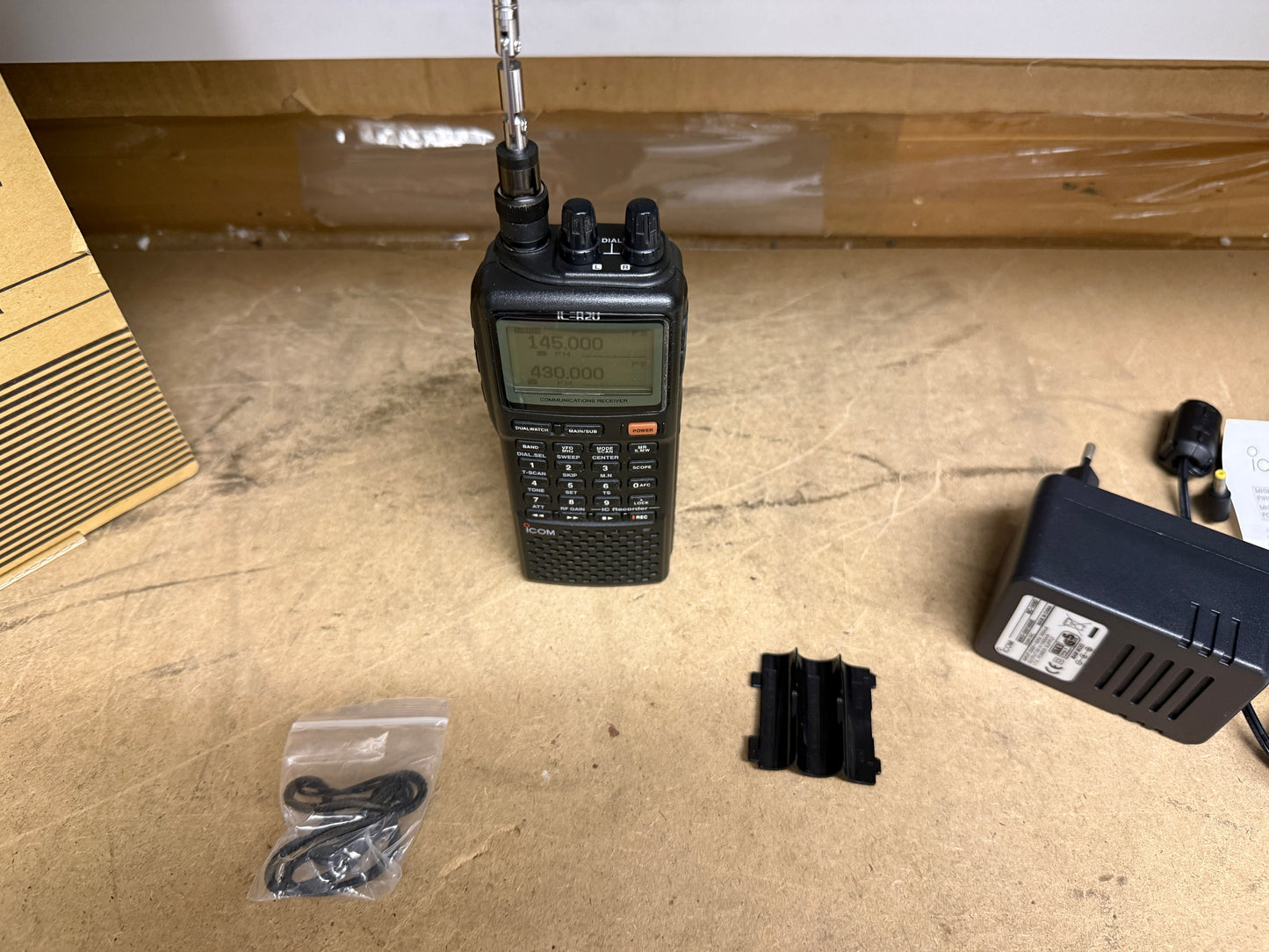 Icom IC R20 pari al nuovo full set Garanzia 12 Mesi