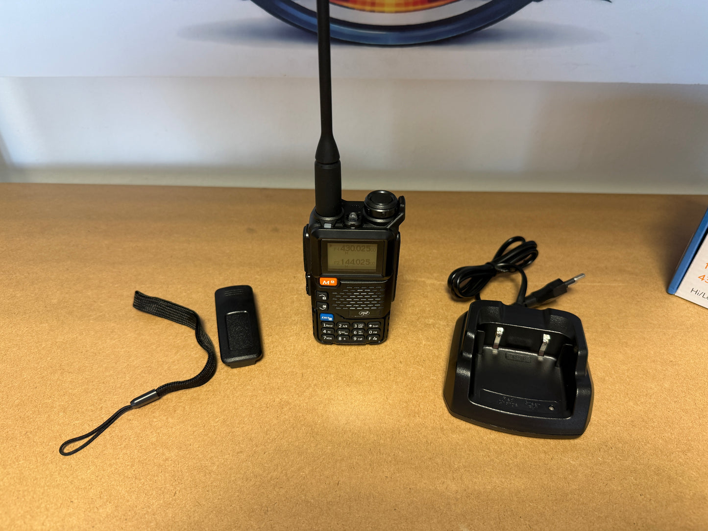 P18UV dual band 200 canali