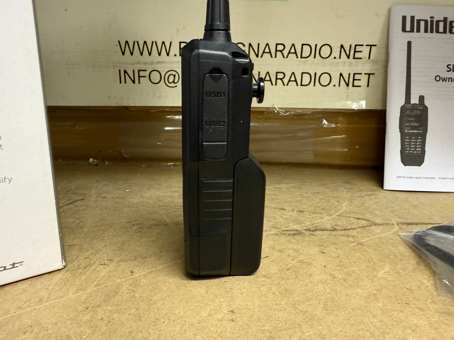 A-1 Uniden SDS 100E pari al nuovo Full Set