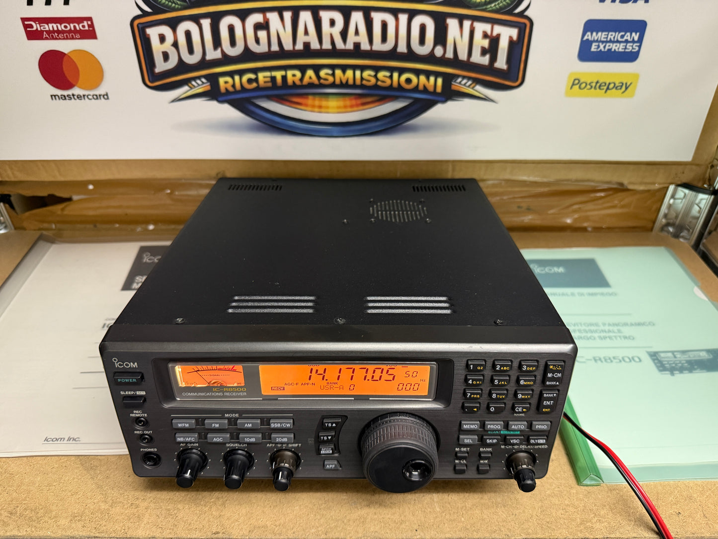 Icom IC R8500 pari al nuovo Garanzia 12 Mesi