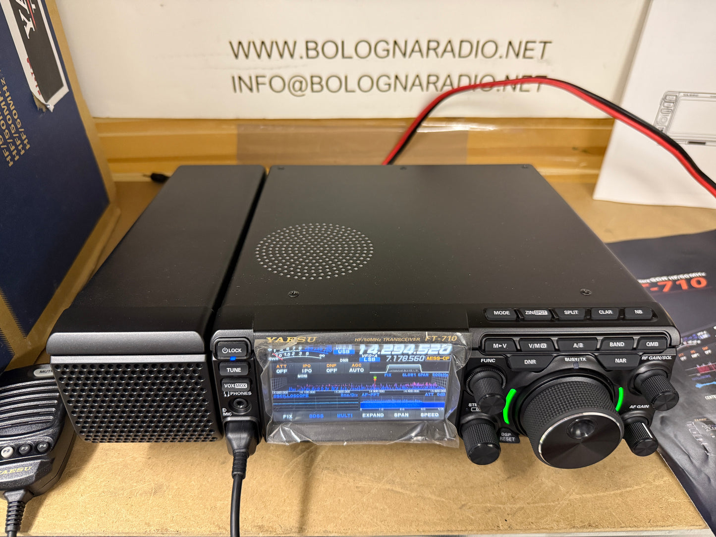 Yaesu FT-710 Aess pari al nuovo + sp40 garanzia 5 anni csyeson