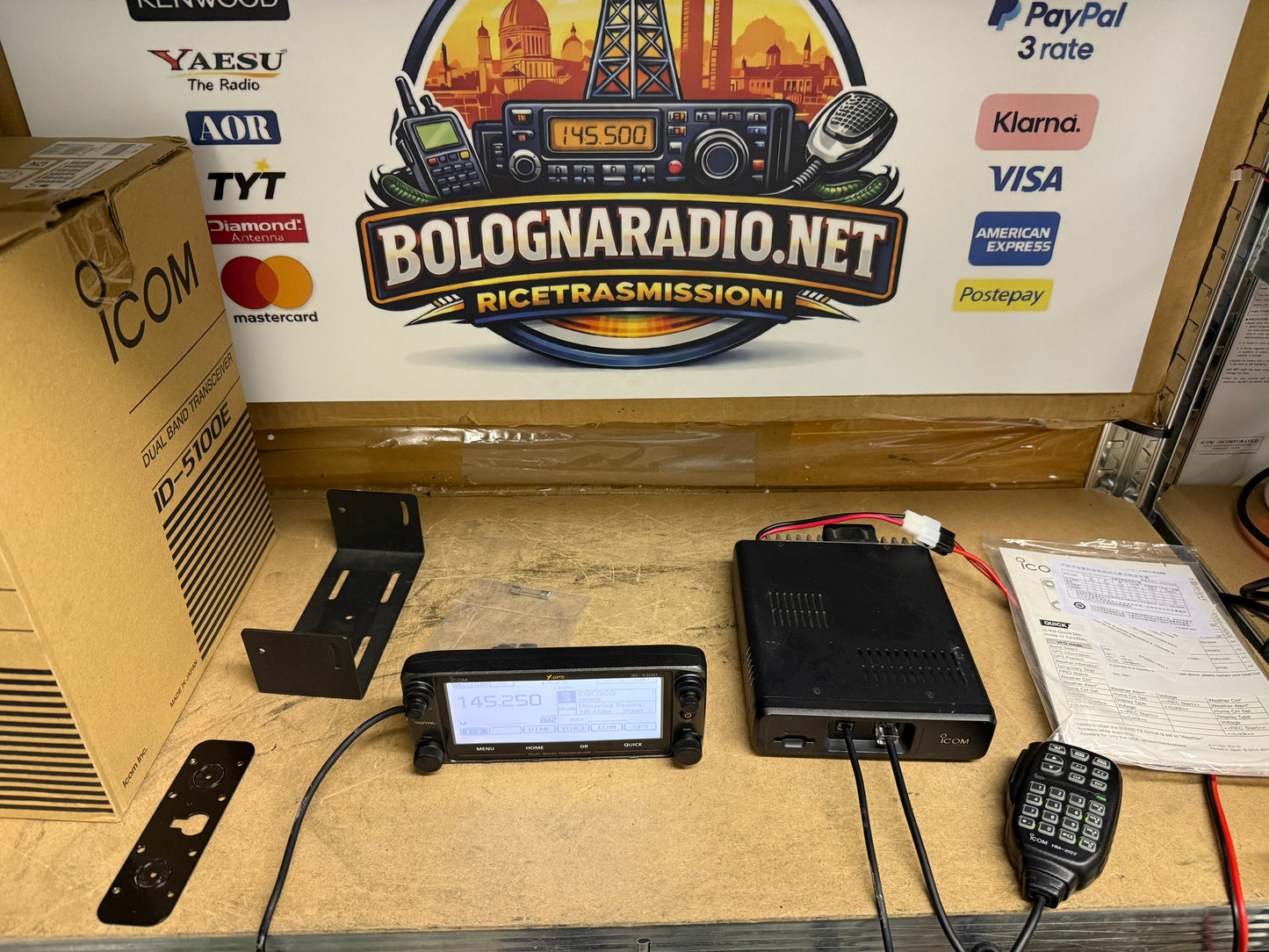 Icom ID 5100E perfetto full set Garanzia 12 Mesi