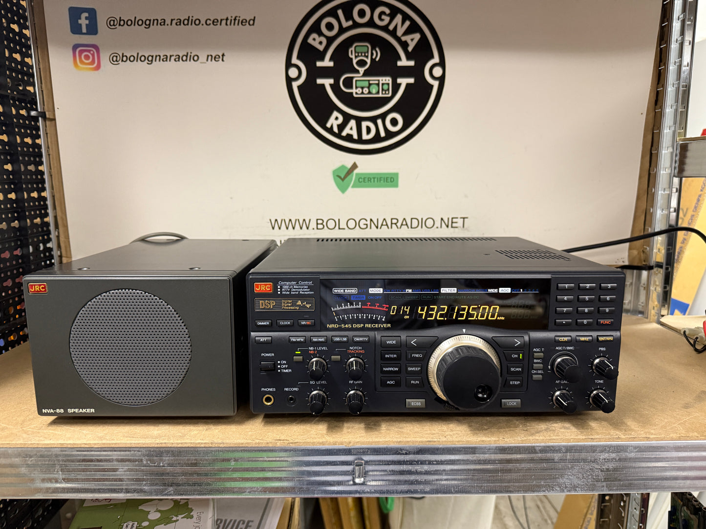 Jrc 545 dsp + RX 0-1Ghz CHE-199 + SP NVA88 pari al nuovo
