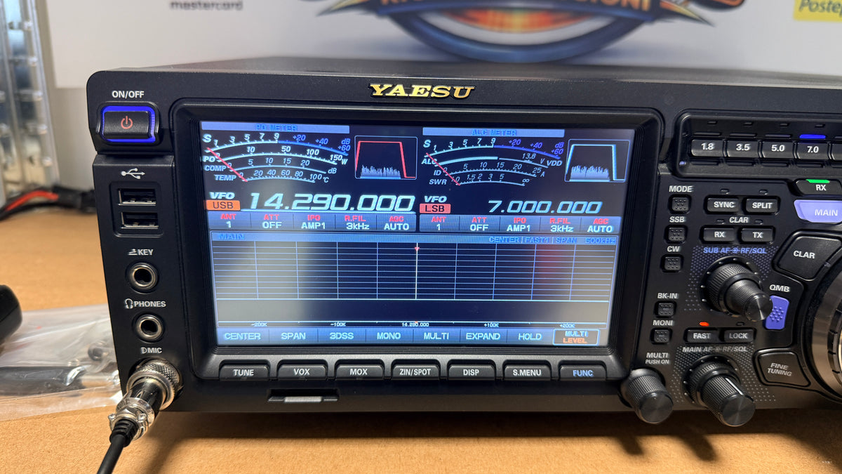 Yaesu FTDX 101D pari al nuovo full set Garanzia 12 Mesi doppio imballo