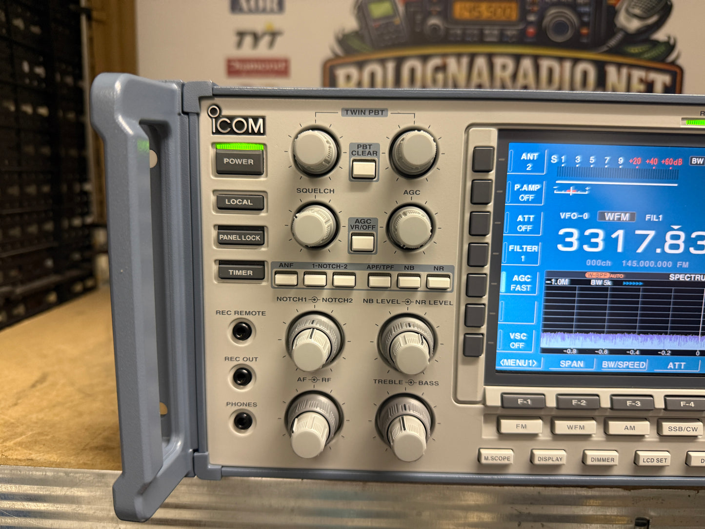 A-1 Icom ic r 9500 pari al nuovo Garanzia 12 Mesi