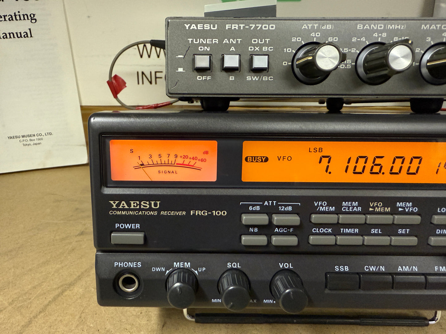 A1 - Yaesu FRG 100 + FRT 7700