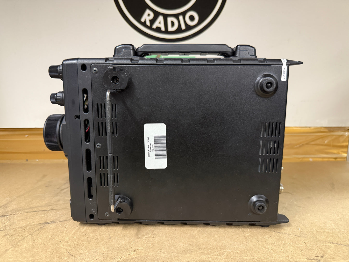 Yaesu FT 897D pari al nuovo Garanzia 12 Mesi Banda espansa imballo originale