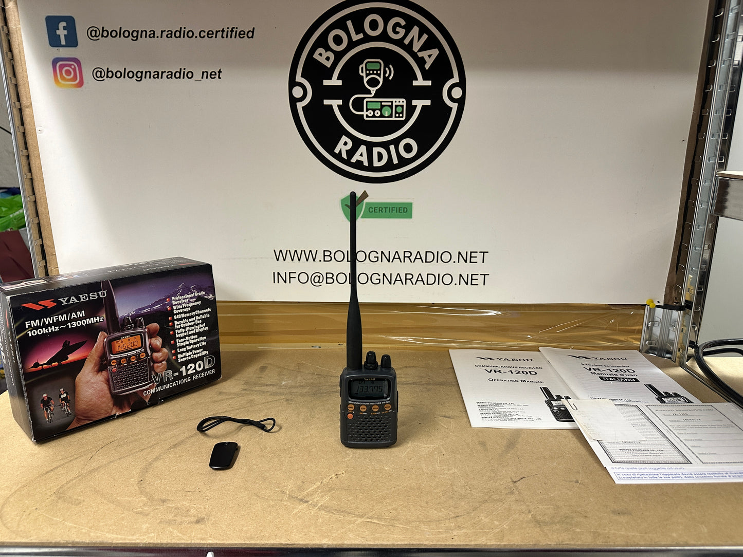 Yaesu vr 120d pari al nuovo full set